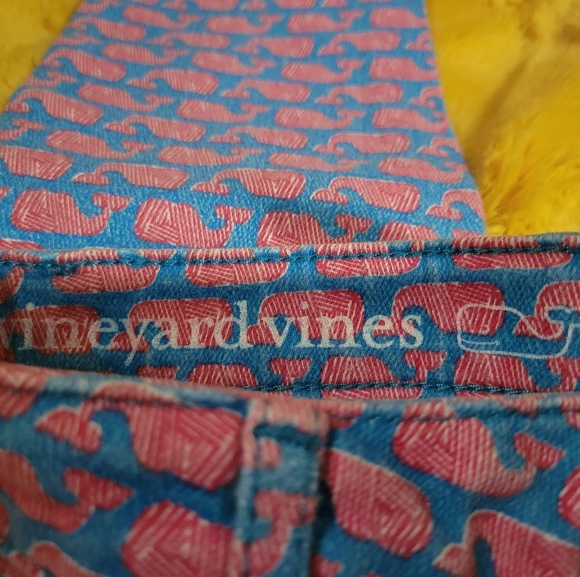 Vineyard Vines pants. - Picture 2 of 8